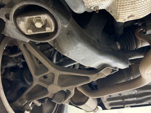 Used 2003 Ford Thunderbird image 46