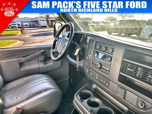 Used 2023 GMC Savana 2500 Extended w/ Driver Convenience Package image 18