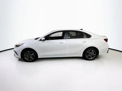 Used 2024 Kia Forte LXS w/ LXS Technology Package image 8