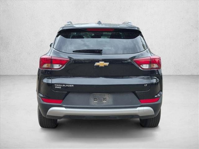 Used 2025 Chevrolet TrailBlazer LT AWD/4WD image 6
