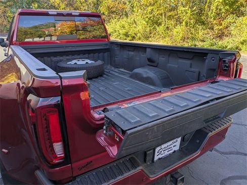 Used 2022 GMC Sierra 3500 Denali image 33