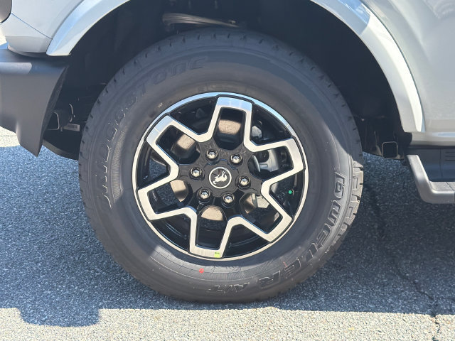 New 2026 Ford Bronco Outer Banks AWD/4WD image 13