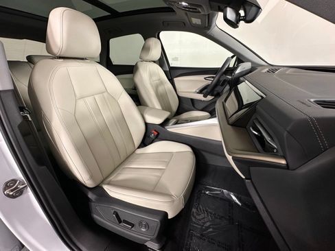 Used 2025 Audi Q5 Premium AWD/4WD image 6