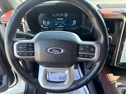 Used 2023 Ford Expedition Max Limited AWD/4WD image 16