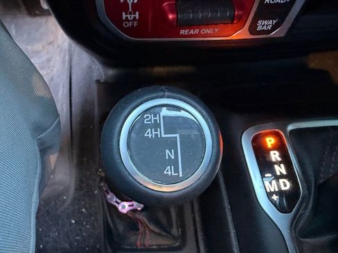 Used 2020 Jeep Gladiator Rubicon image 12