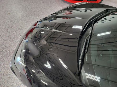 Used 2022 Chevrolet Corvette Stingray Premium Conv w/ Z51 Performance Package image 11