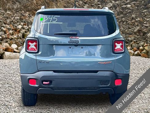 Used 2017 Jeep Renegade Trailhawk w/ Premium Trailhawk Package AWD/4WD image 4