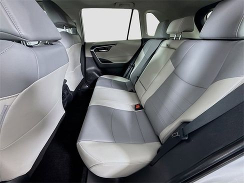 Certified 2025 Toyota RAV4 XLE Premium image 24