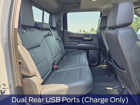 Used 2024 Chevrolet Silverado 1500 LT Trail Boss w/ LT Trail Boss Premium Package AWD/4WD image 15