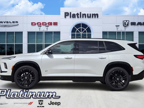 Used 2025 Buick Enclave Sport Touring w/ Power Package image 3