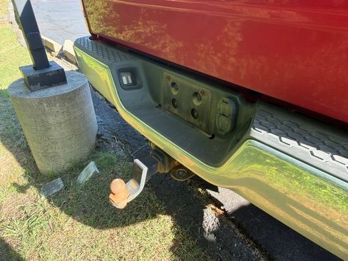Used 2014 RAM 2500 Tradesman w/ Chrome Appearance Group AWD/4WD image 10