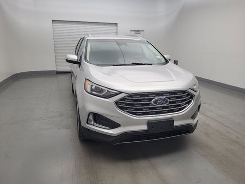 Used 2019 Ford Edge Titanium AWD/4WD image 14