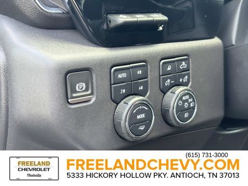 Used 2023 Chevrolet Silverado 1500 High Country w/ High Country Premium Package AWD/4WD image 27