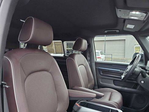 Used 2025 Volkswagen ID. Buzz Pro S image 13