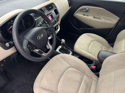 Used 2013 Kia Rio EX image 10