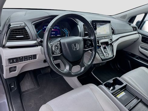 Used 2019 Honda Odyssey Elite image 7
