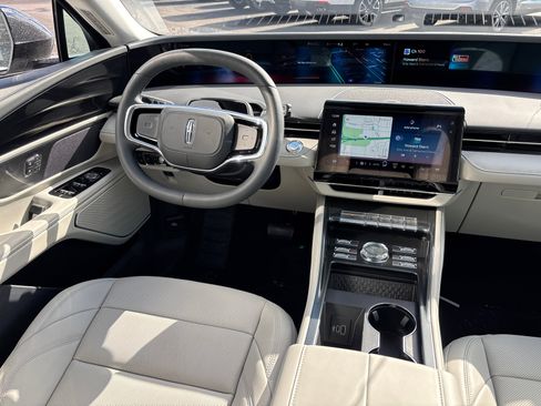 New 2026 Lincoln Nautilus Premier w/ Jet Appearance Package AWD/4WD image 30