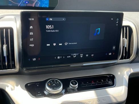 Used 2025 Ford Expedition Active RWD image 24