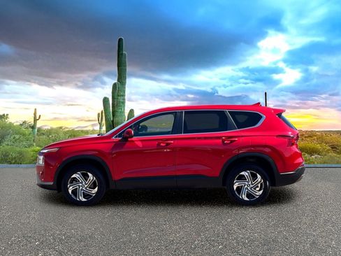 Used 2023 Hyundai Santa Fe SE AWD/4WD image 3