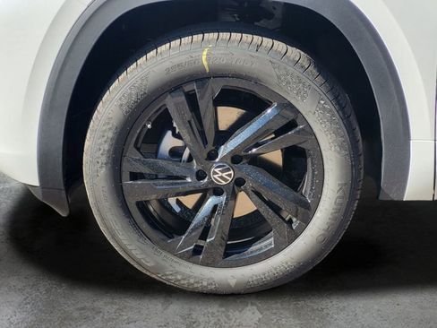 New 2026 Volkswagen Atlas Cross Sport SEL R-Line AWD/4WD image 22