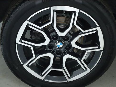 Certified 2025 BMW X2 xDrive28i w/ Premium Package image 12