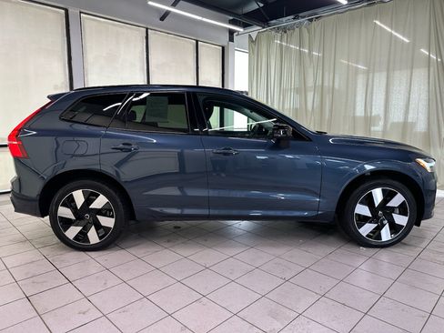 Used 2024 Volvo XC60 T8 Plus w/ Protection Package Premier AWD/4WD image 2