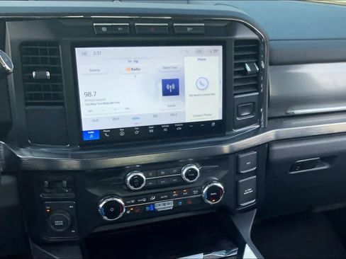 Used 2024 Ford F250 Lariat image 11