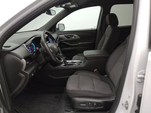 Used 2022 Chevrolet Traverse LT AWD/4WD image 17