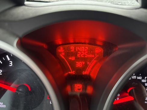 Used 2015 Nissan Juke S image 7