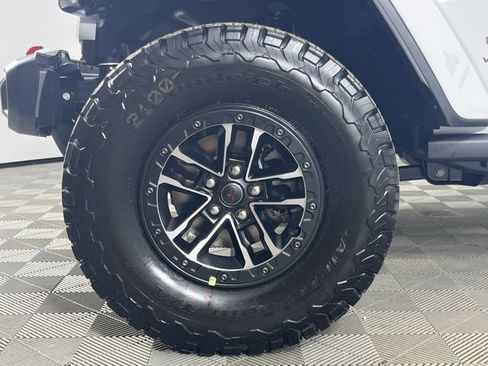 New 2025 Jeep Wrangler Unlimited Rubicon w/ XTREMEE 35" Tire Package image 9