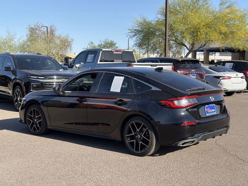 Used 2024 Honda Civic Sport Touring image 4