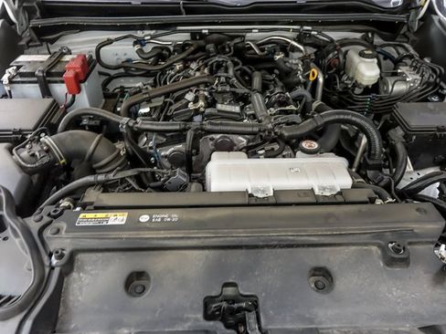 Certified 2025 Toyota 4Runner SR5 image 29