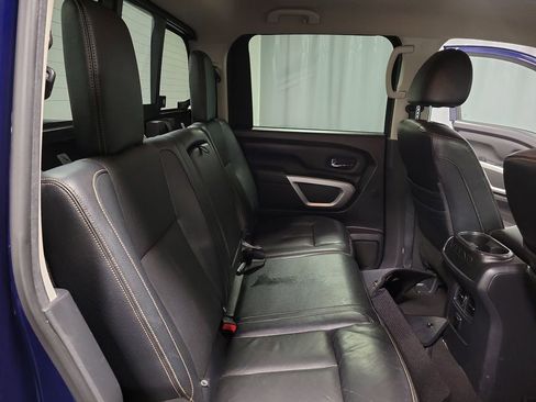 Used 2017 Nissan Titan SL image 25