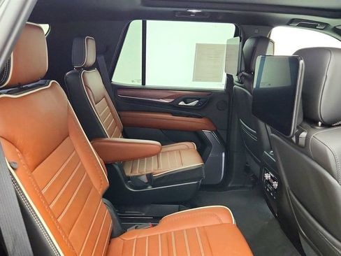 Used 2023 GMC Yukon Denali Ultimate w/ LPO, Floor Liner Package image 26