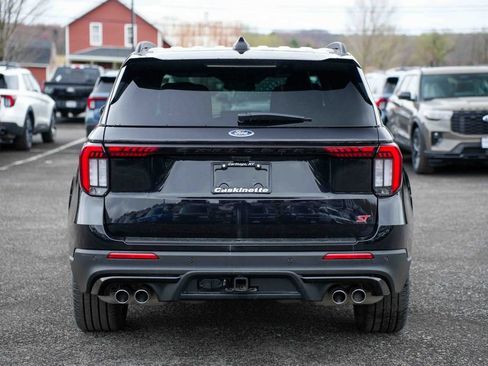 Used 2025 Ford Explorer ST AWD/4WD image 6