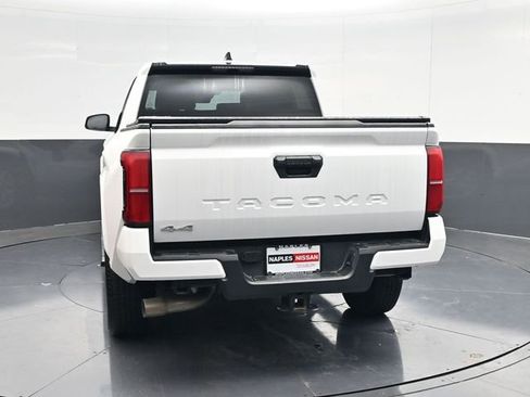 Used 2024 Toyota Tacoma SR5 AWD/4WD image 4
