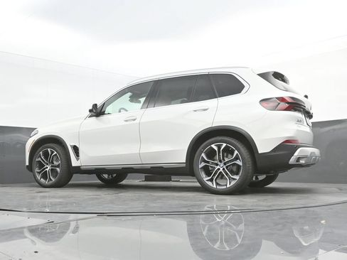 New 2026 BMW X5 sDrive40i w/ Climate Comfort Package RWD image 49