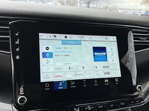 Used 2023 Jeep Wagoneer L 4WD image 25