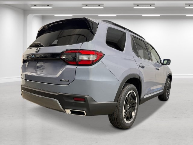 New 2026 Honda Pilot Touring image 3