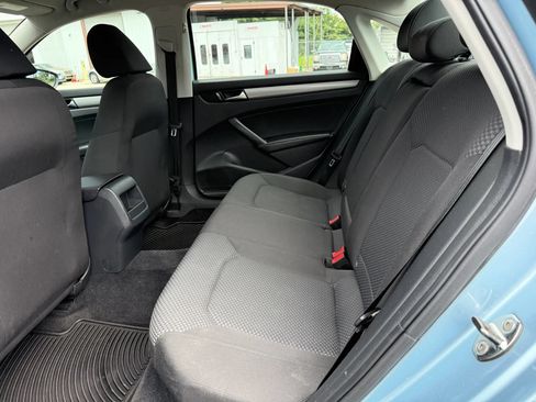 Used 2012 Volkswagen Passat 2.5 S FWD image 21