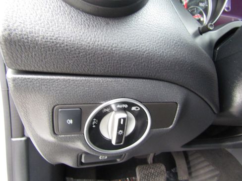 Used 2019 Mercedes-Benz CLA 250 4MATIC image 18