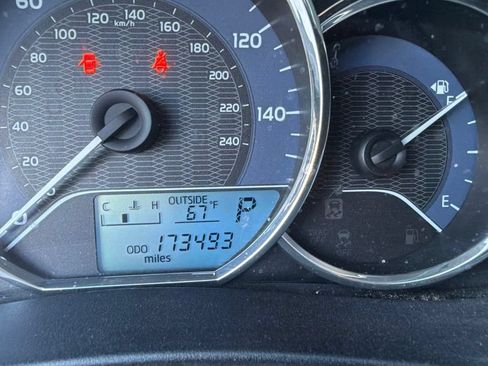 Used 2015 Toyota Corolla L FWD image 20