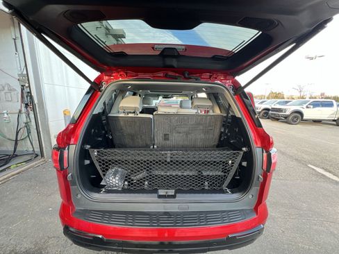 Used 2024 Toyota Sequoia Limited image 26