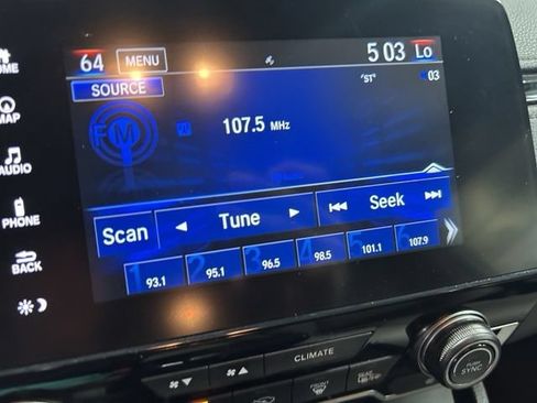 Used 2017 Honda CR-V Touring image 2