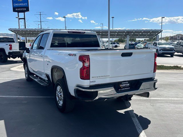 Used 2025 Chevrolet Silverado 2500 LT w/ Convenience Package AWD/4WD image 4
