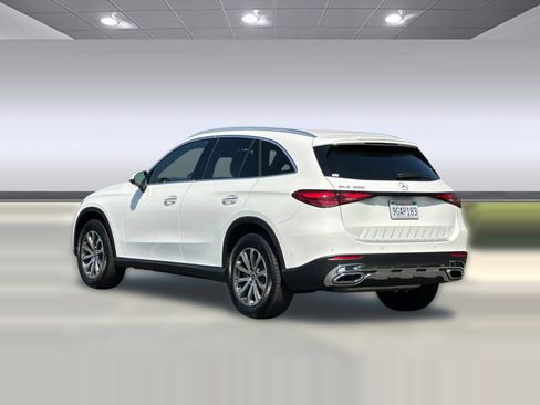 Used 2023 Mercedes-Benz GLC 300 image 3