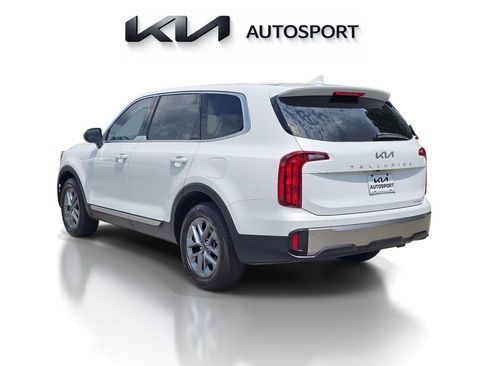 Certified 2025 Kia Telluride LX FWD image 13