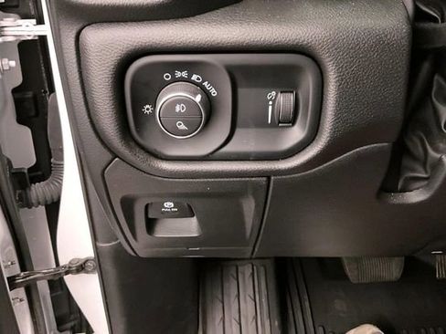 Used 2025 RAM 1500 Classic Warlock AWD/4WD image 42