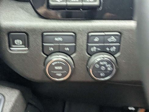 Used 2025 Chevrolet Silverado 1500 LTZ w/ LTZ Premium Package AWD/4WD image 22