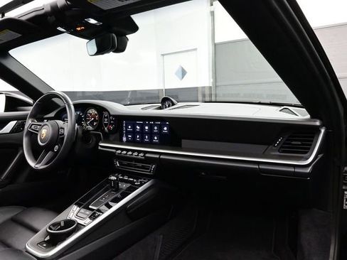 Certified 2021 Porsche 911 Targa 4S image 13